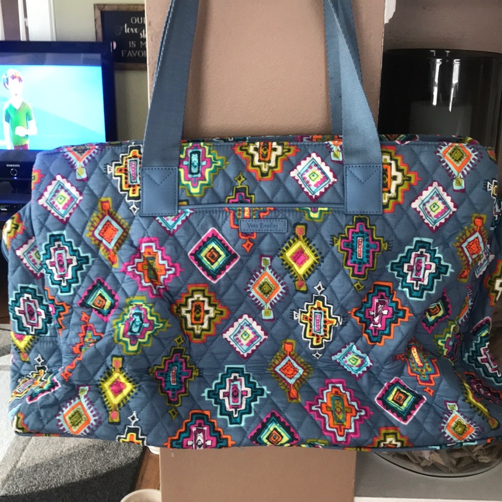 Vera Bradley travel bag